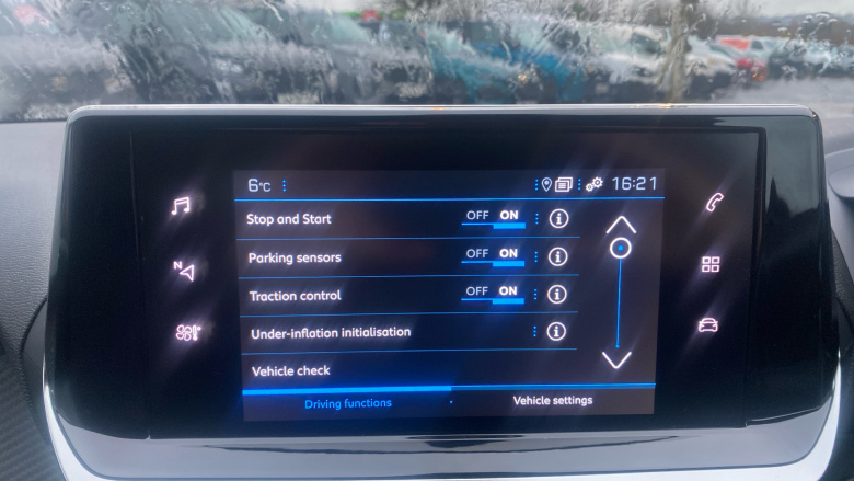 Peugeot 208 1.2 PureTech 100 Allure Premium + 5dr Petrol Hatchback